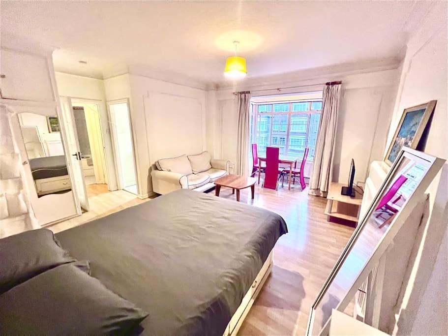 King-Sized Studio, 6Th Floor + Lift, Regent'S Park London Bagian luar foto
