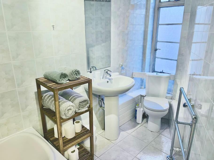King-Sized Studio, 6Th Floor + Lift, Regent'S Park London Bagian luar foto